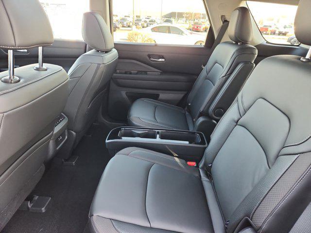 new 2025 Nissan Pathfinder car, priced at $47,681
