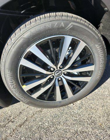 new 2025 Nissan Pathfinder car, priced at $46,541