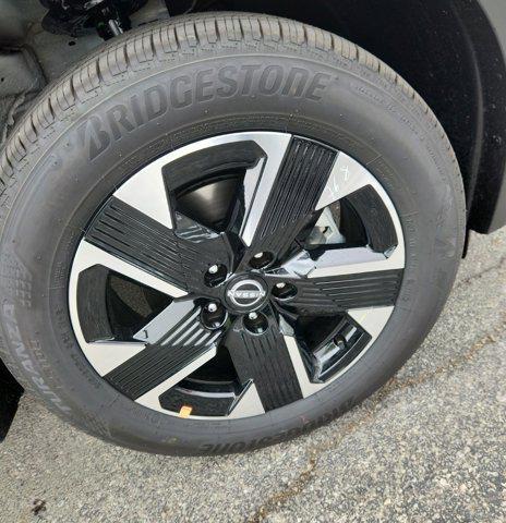 new 2025 Nissan Kicks car, priced at $25,886