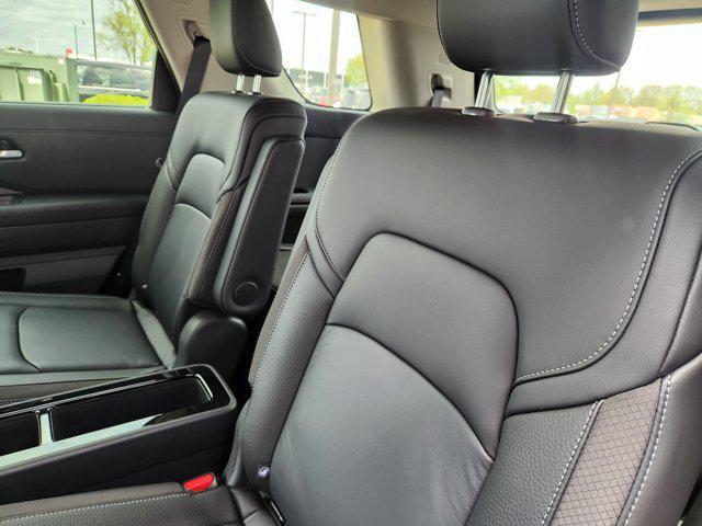 new 2025 Nissan Pathfinder car, priced at $44,599