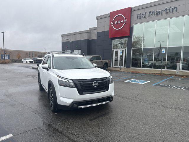 new 2025 Nissan Pathfinder car, priced at $45,560