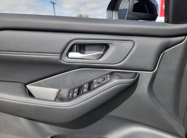 new 2026 Nissan Rogue car, priced at $31,627