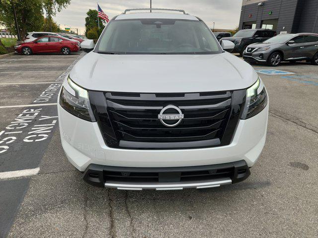 new 2025 Nissan Pathfinder car, priced at $38,828