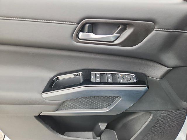 new 2025 Nissan Pathfinder car, priced at $38,828