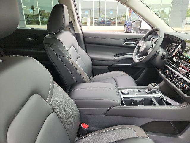 new 2025 Nissan Pathfinder car, priced at $38,828
