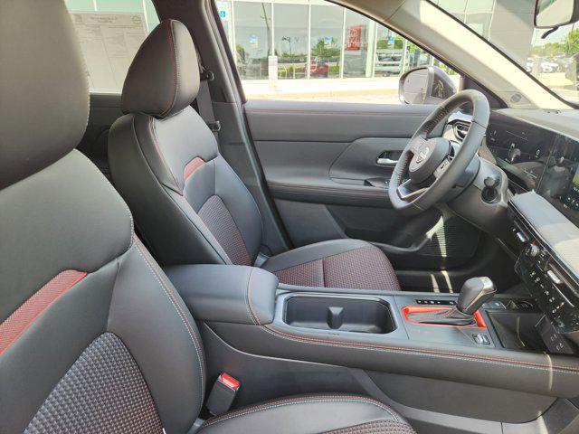 new 2025 Nissan Kicks car, priced at $26,318