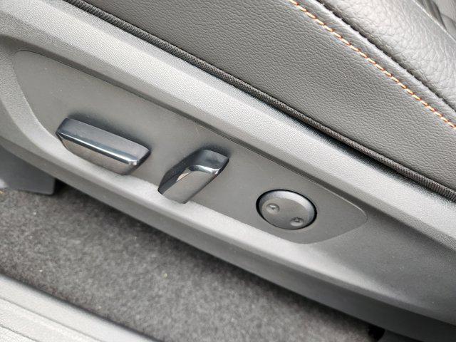 new 2025 Nissan Pathfinder car, priced at $42,261