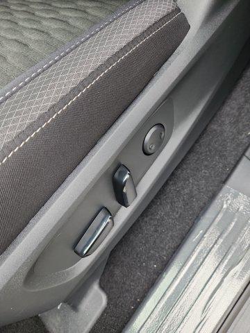 new 2025 Nissan Pathfinder car, priced at $37,653