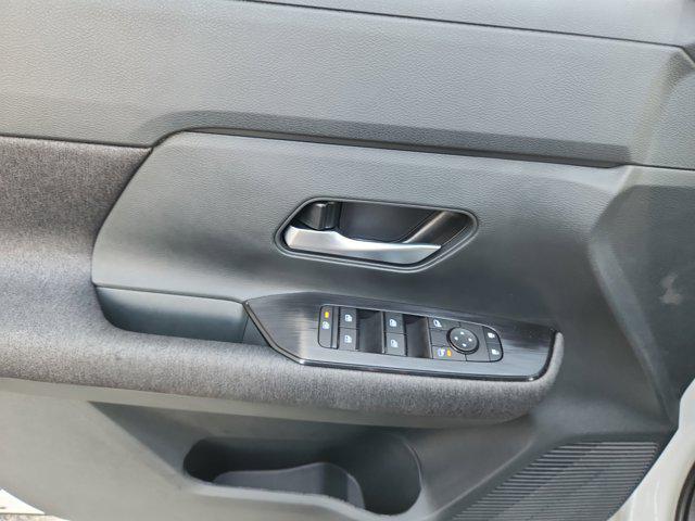 new 2025 Nissan Kicks car, priced at $24,563