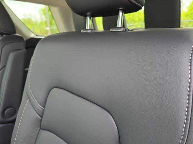 new 2025 Nissan Pathfinder car, priced at $44,931