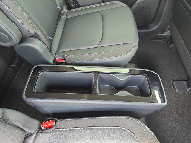 new 2025 Nissan Pathfinder car, priced at $44,931