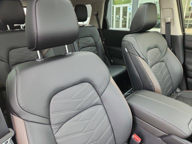 new 2025 Nissan Pathfinder car, priced at $47,467