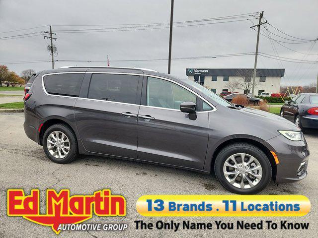 used 2021 Chrysler Pacifica car, priced at $29,692