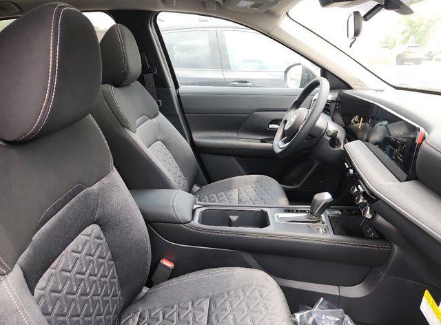 new 2025 Nissan Kicks car, priced at $27,083