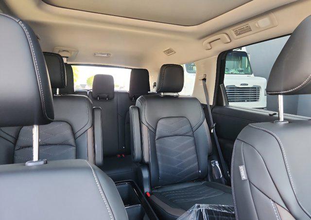 new 2025 Nissan Pathfinder car, priced at $45,160