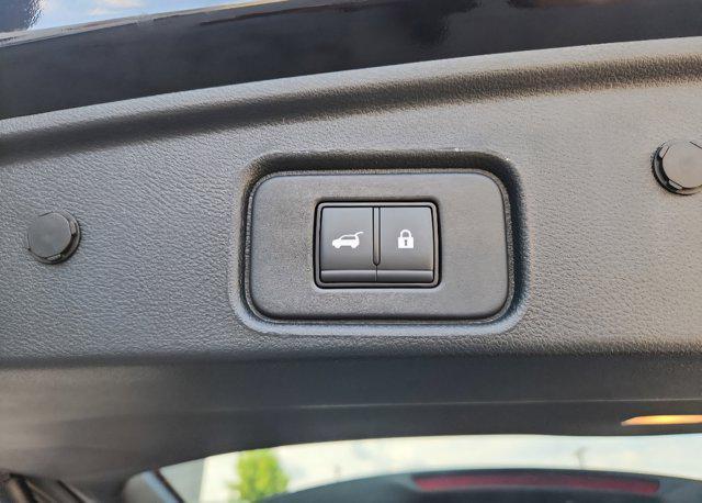 new 2025 Nissan Pathfinder car, priced at $45,160