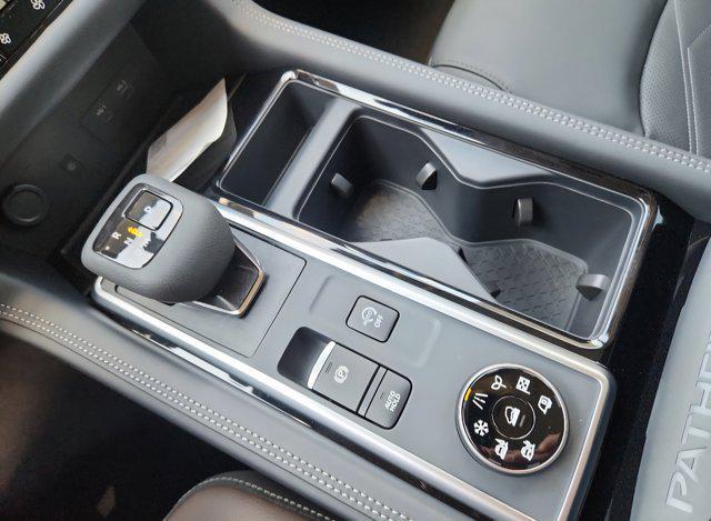 new 2025 Nissan Pathfinder car, priced at $45,160