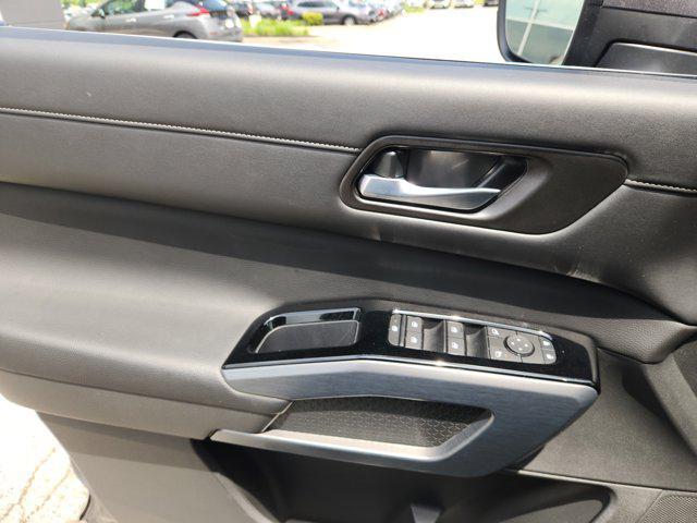 used 2024 Nissan Pathfinder car, priced at $36,996