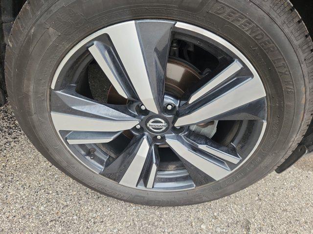 used 2021 Nissan Rogue car, priced at $23,632