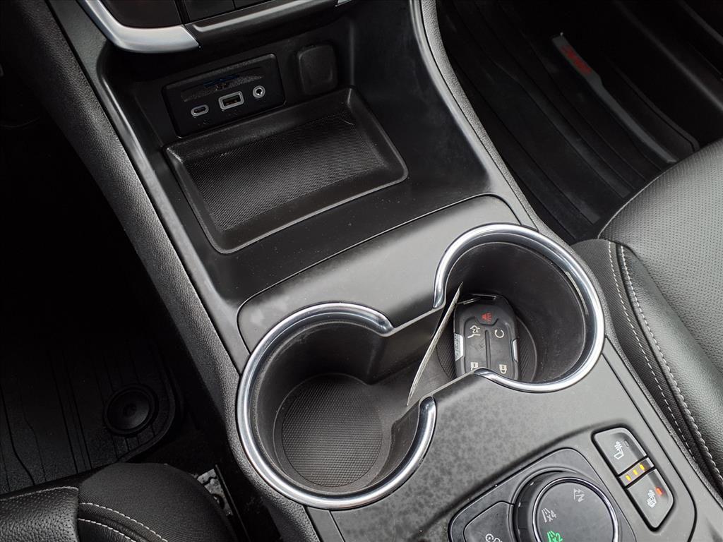 used 2023 GMC Terrain car, priced at $23,986