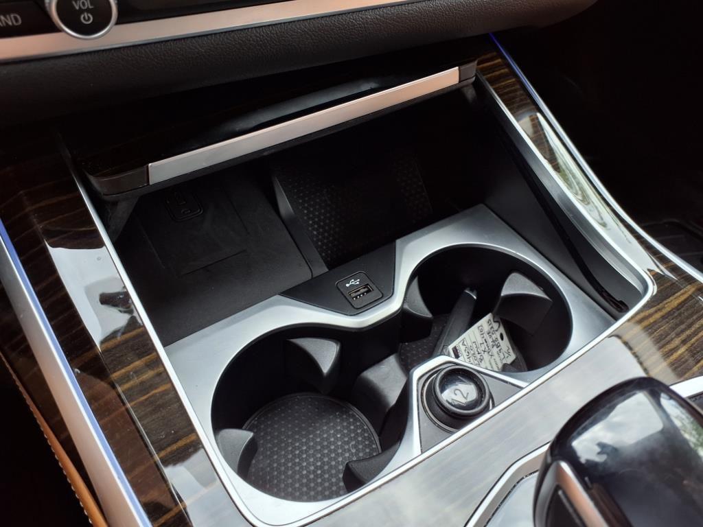 used 2020 BMW X7 car, priced at $37,146