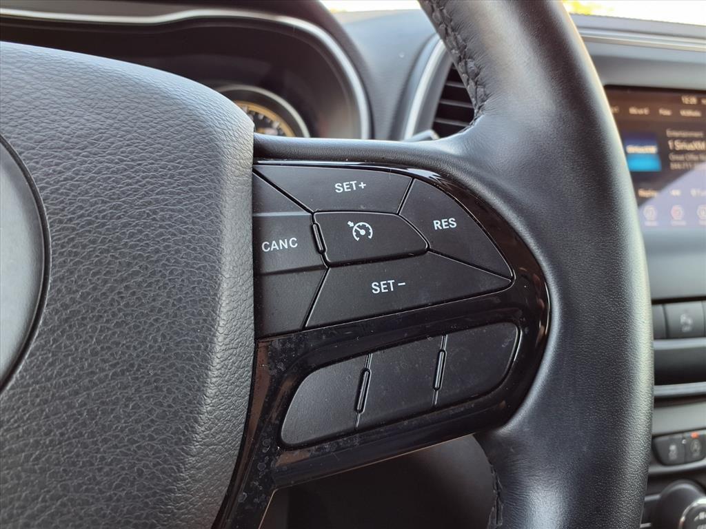 used 2020 Jeep Cherokee car, priced at $21,593
