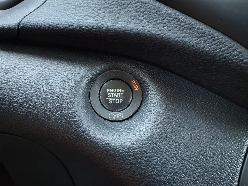 used 2020 Jeep Cherokee car, priced at $21,593