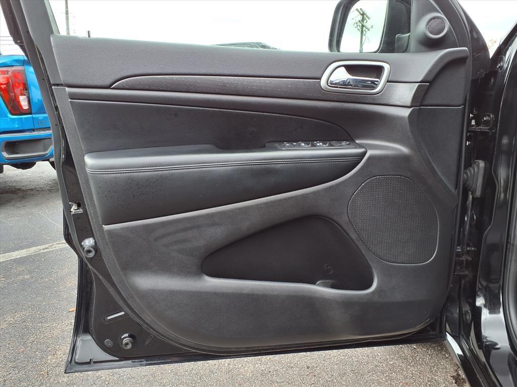 used 2017 Jeep Grand Cherokee car, priced at $12,454