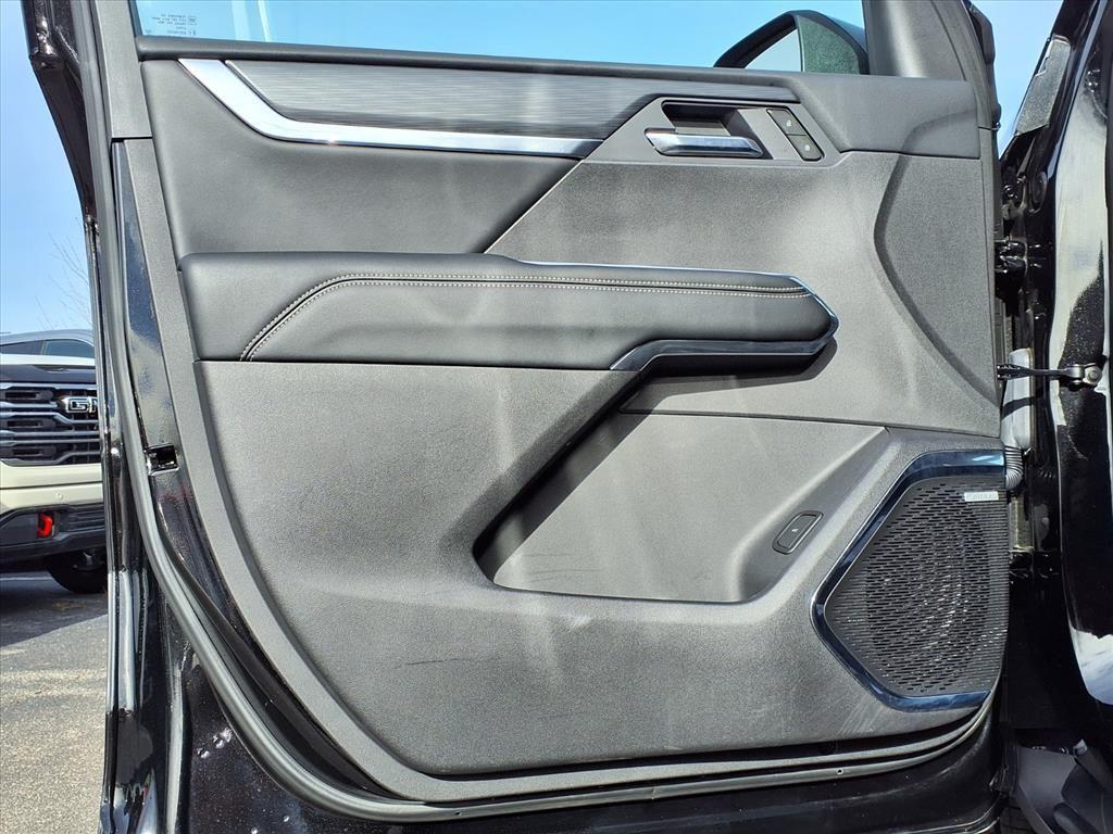 used 2025 GMC Acadia car, priced at $37,983