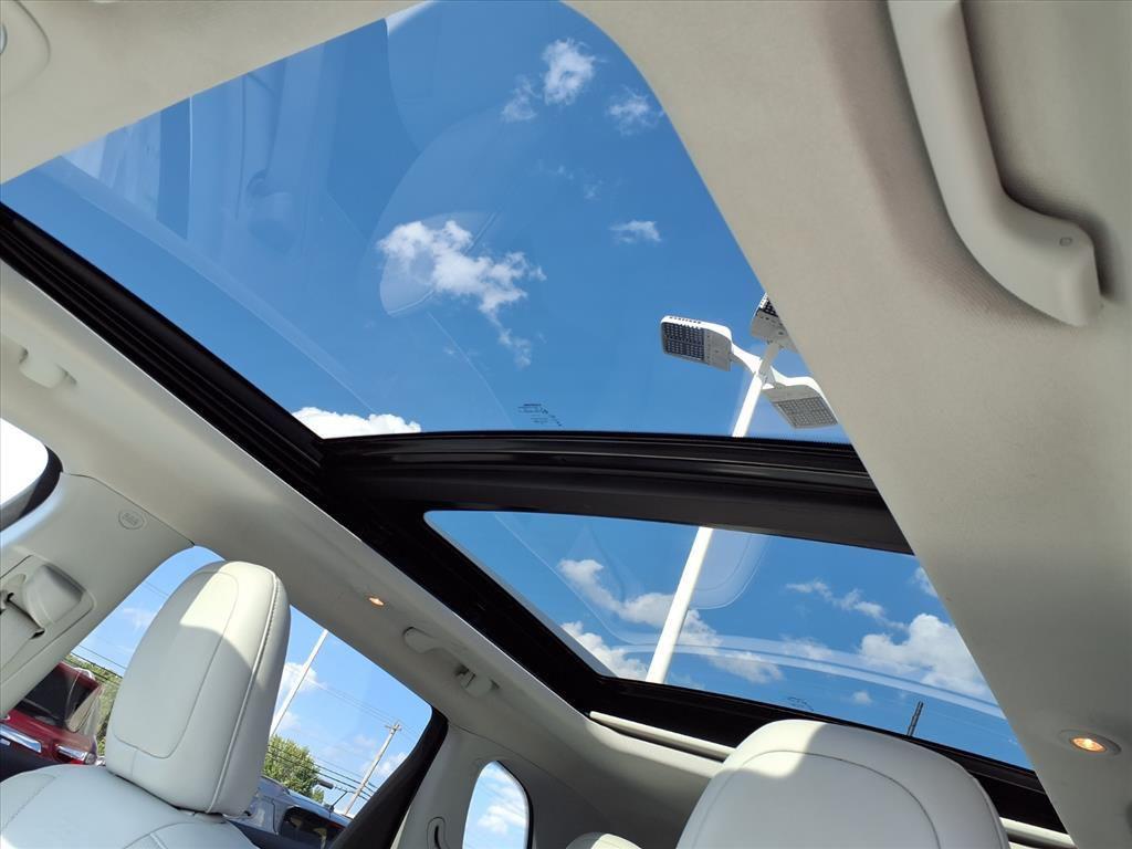 used 2019 Jeep Cherokee car, priced at $17,590