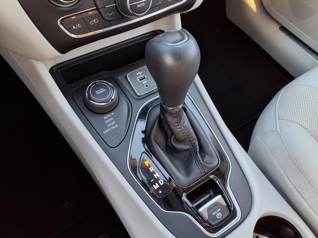 used 2019 Jeep Cherokee car, priced at $17,590