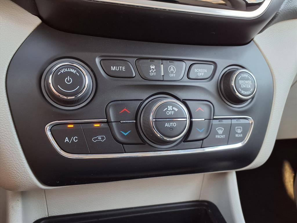 used 2019 Jeep Cherokee car, priced at $17,590