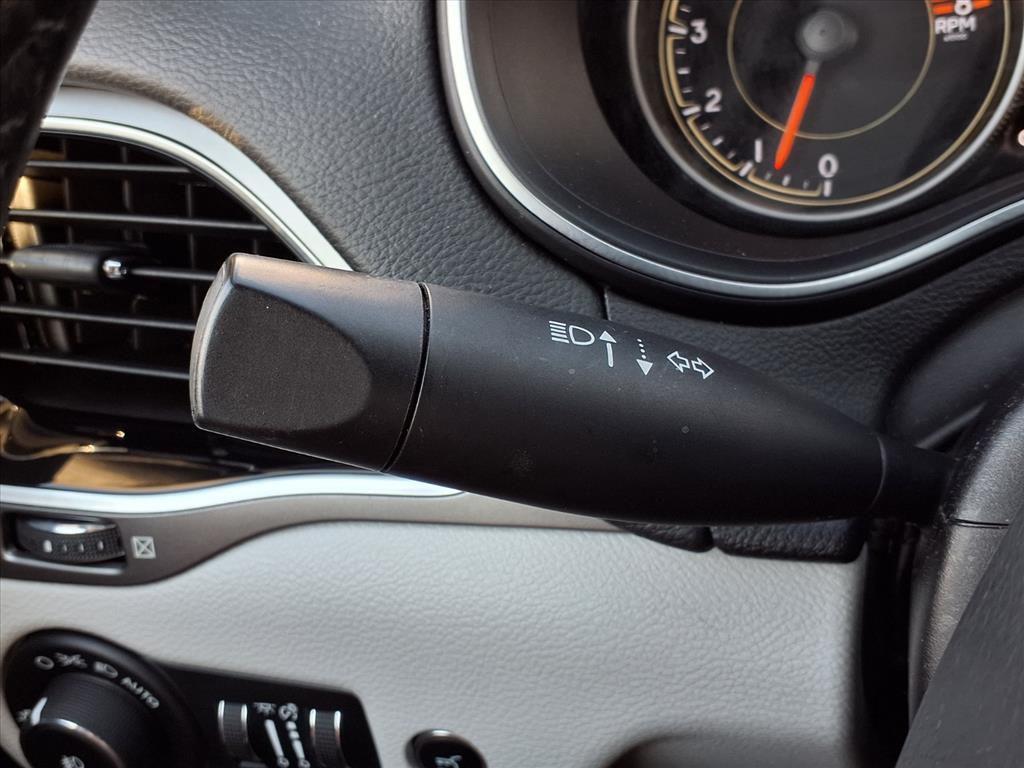 used 2019 Jeep Cherokee car, priced at $17,590