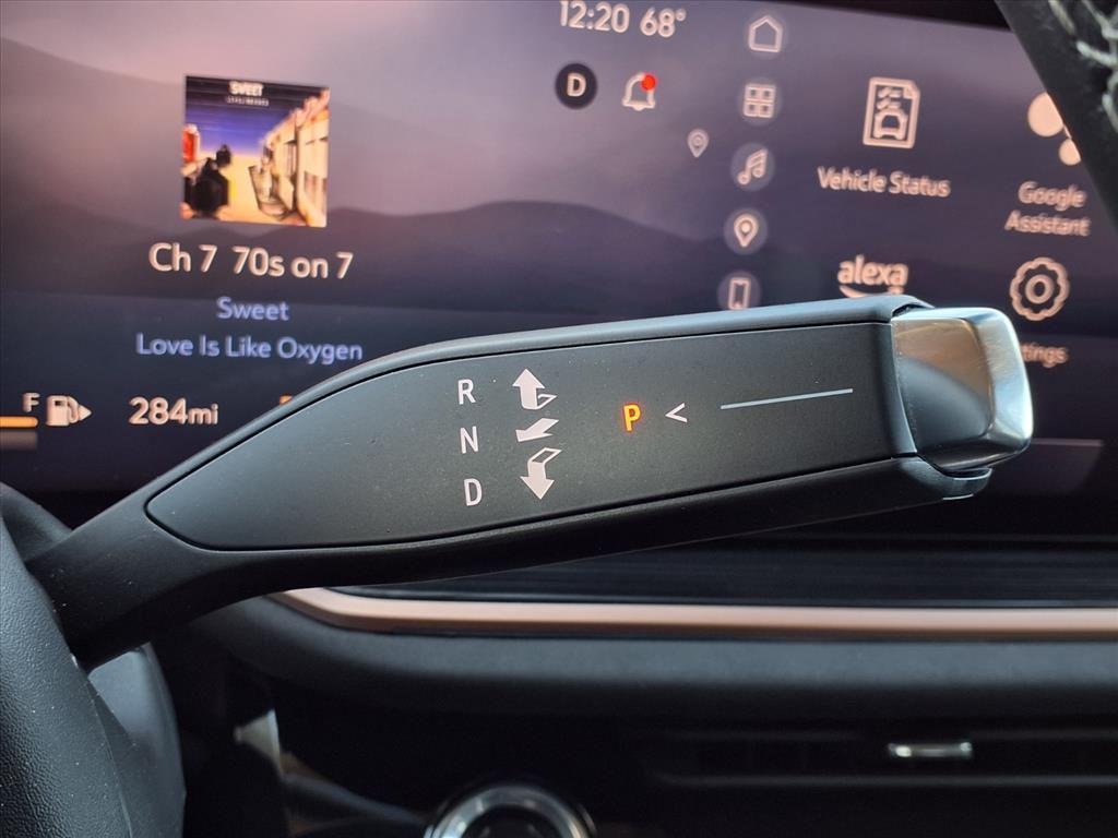 used 2025 Buick Envision car, priced at $32,622