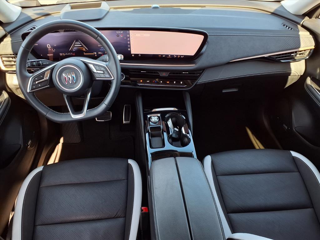 used 2025 Buick Envision car, priced at $32,622