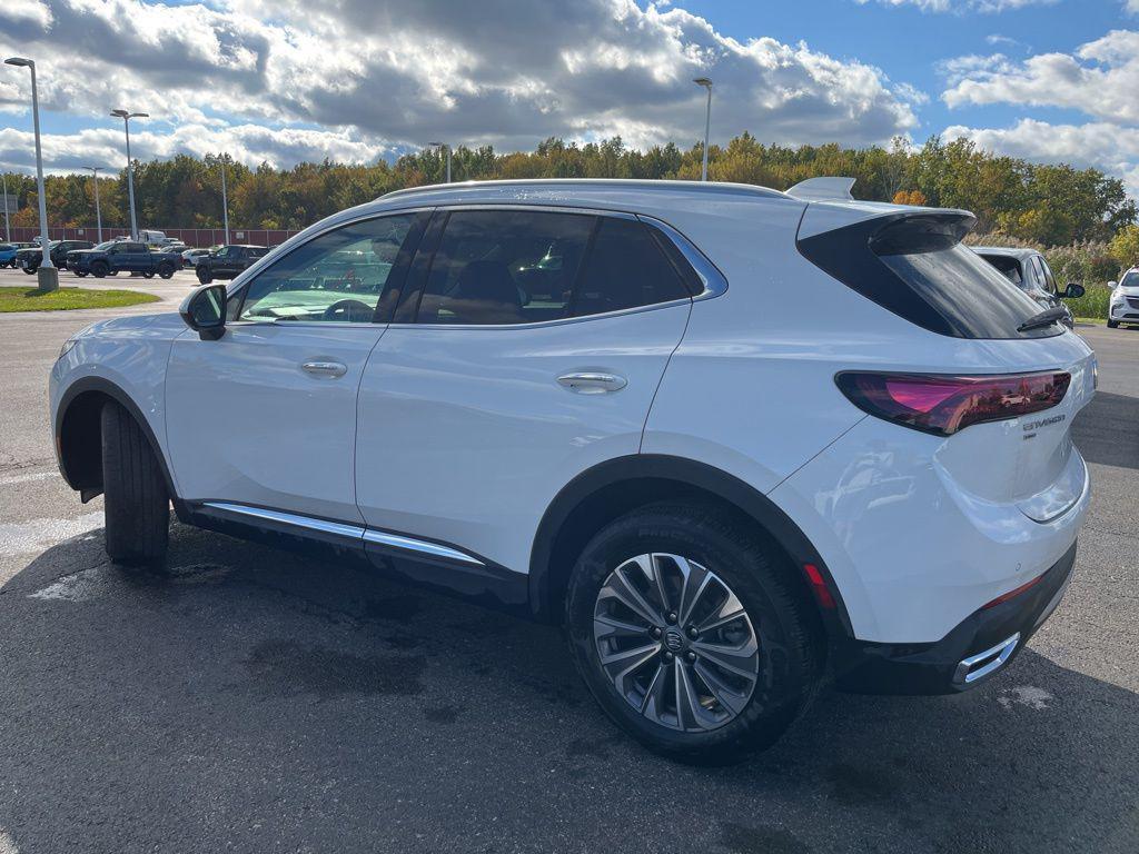 used 2025 Buick Envision car, priced at $33,452