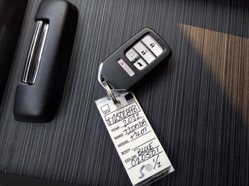 used 2022 Honda Pilot car, priced at $27,222