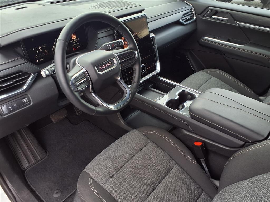 used 2025 GMC Acadia car, priced at $34,986