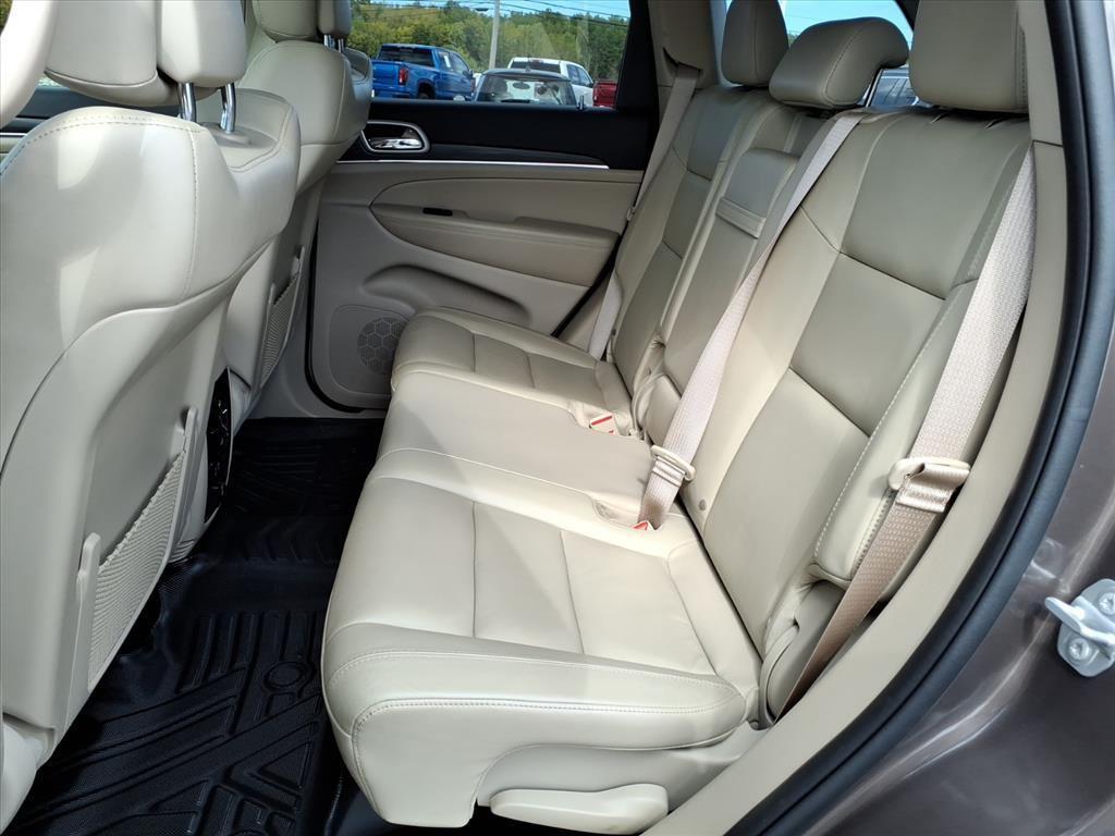 used 2021 Jeep Grand Cherokee car, priced at $23,986