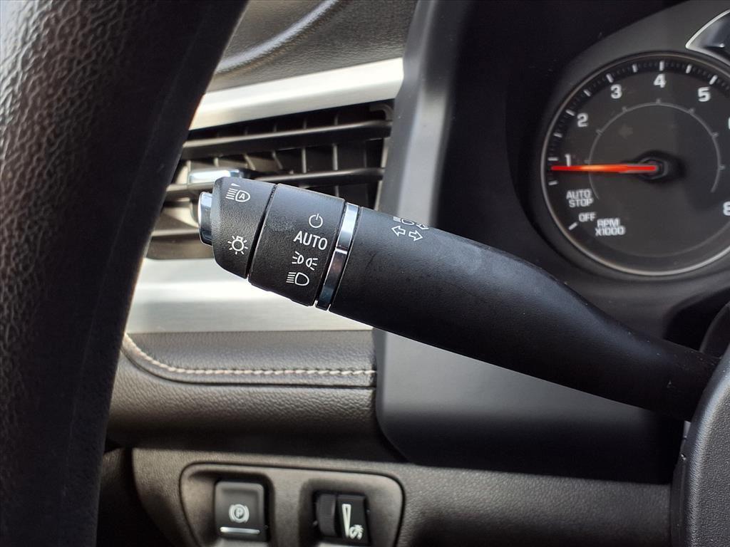 used 2023 GMC Acadia car, priced at $27,898