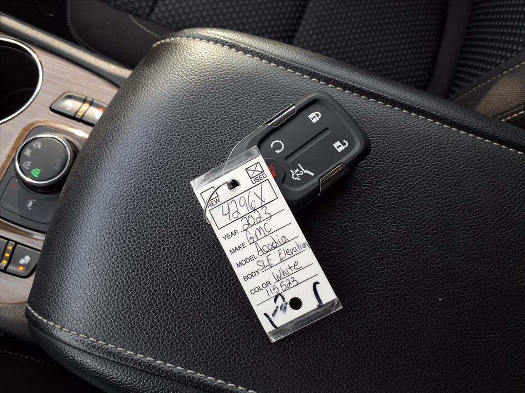 used 2023 GMC Acadia car, priced at $27,898