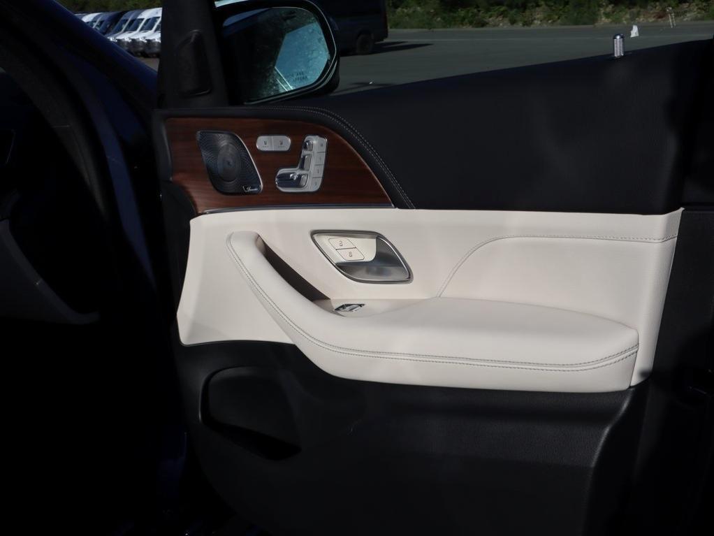new 2026 Mercedes-Benz GLS 450 car, priced at $104,465