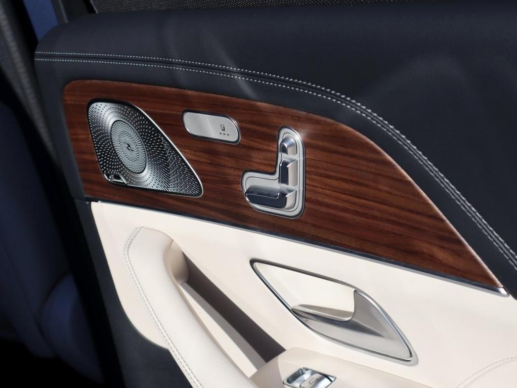 new 2026 Mercedes-Benz GLS 450 car, priced at $104,465
