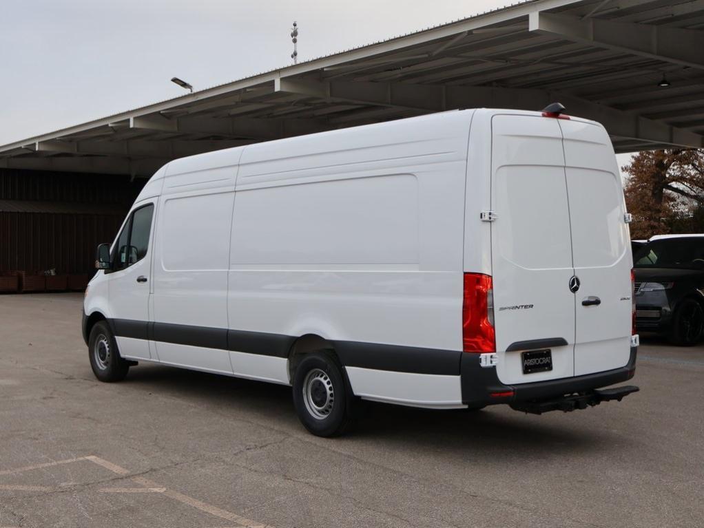 new 2025 Mercedes-Benz Sprinter 2500 car, priced at $69,124