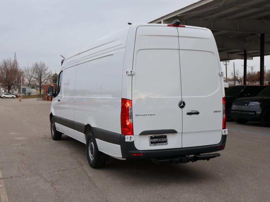 new 2025 Mercedes-Benz Sprinter 2500 car, priced at $69,124