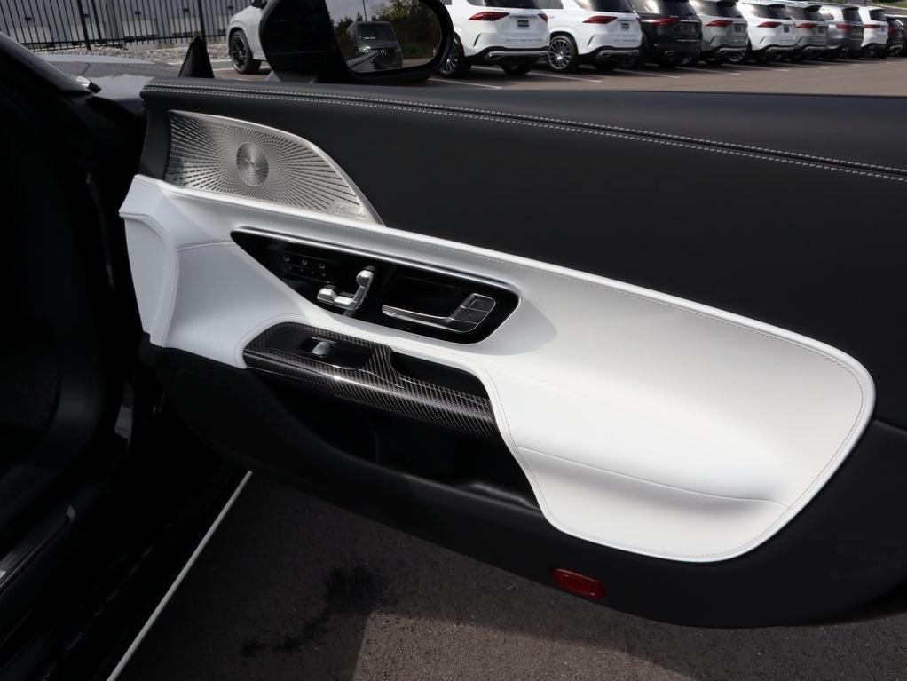 new 2026 Mercedes-Benz AMG SL 55 car, priced at $160,020