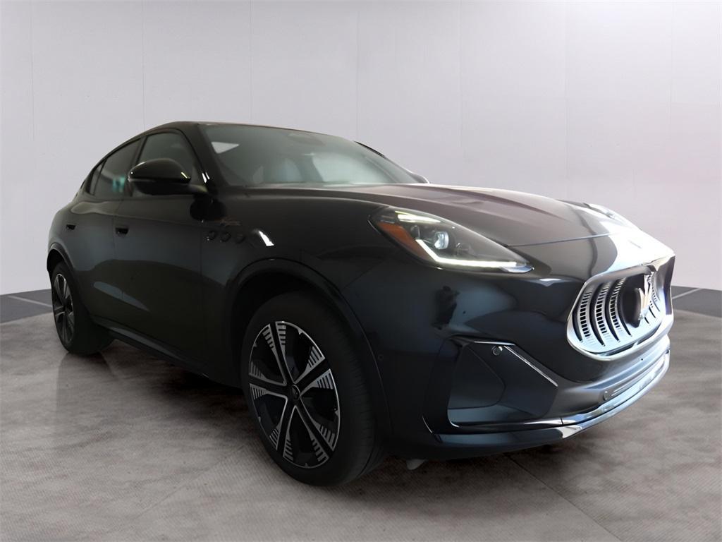 new 2025 Maserati Grecale Folgore car, priced at $112,695