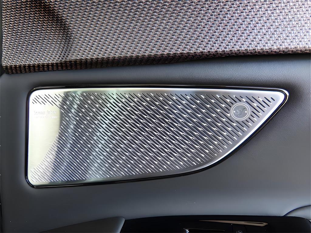 new 2025 Maserati Grecale Folgore car, priced at $112,695
