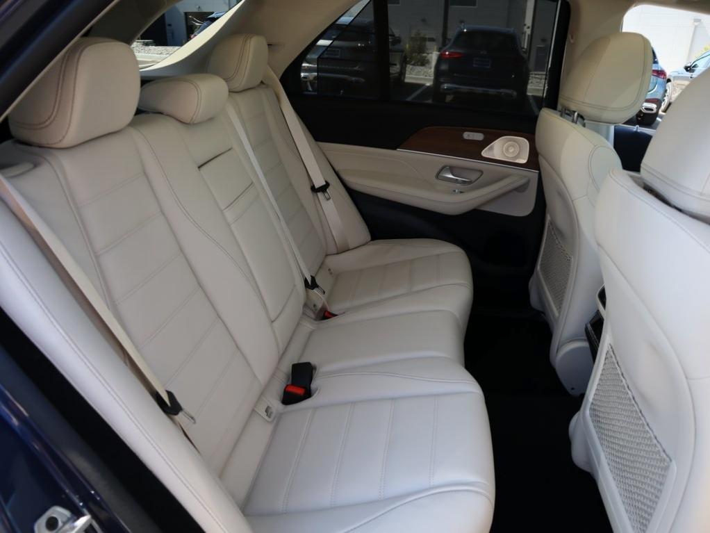 new 2026 Mercedes-Benz GLE 450 car, priced at $88,275