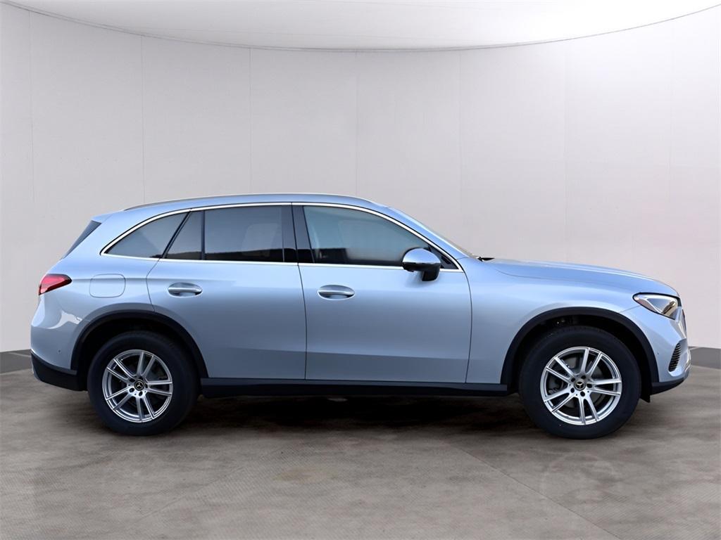new 2025 Mercedes-Benz GLC 300 car, priced at $61,685
